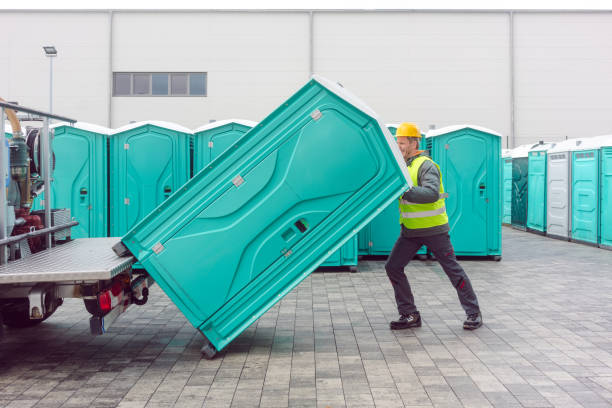 Porta potty delivery and setup in Eupora, MS